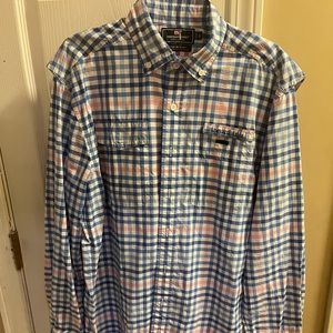 Vineyard Vines Performance Harbor Shirt. Size small, blue and pink